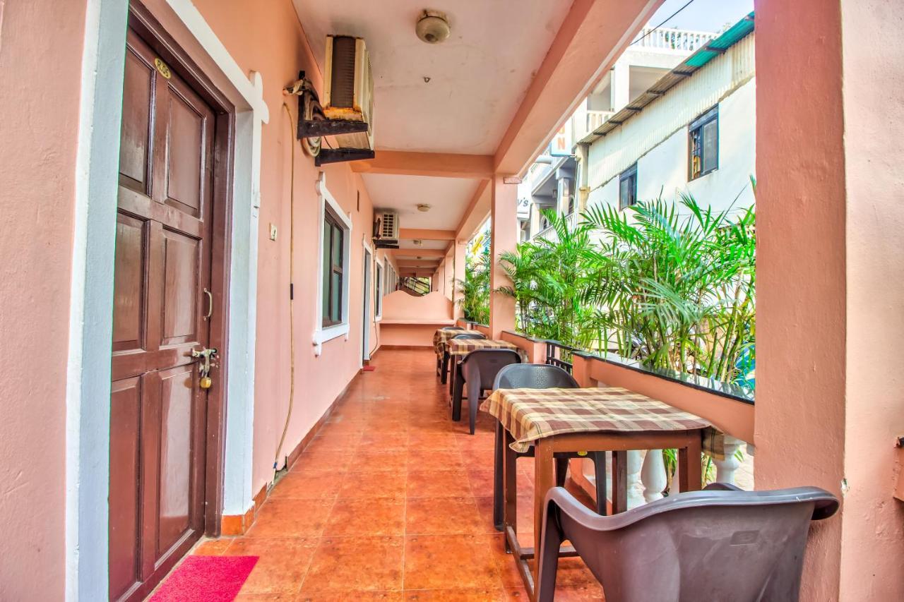 Stanleys Guest House Baga Exterior foto