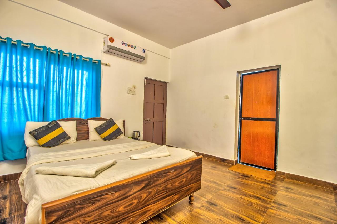Stanleys Guest House Baga Exterior foto