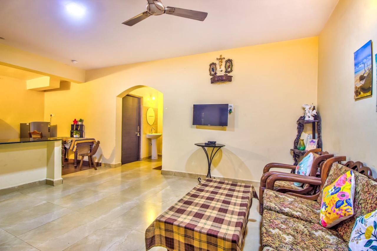 Stanleys Guest House Baga Exterior foto