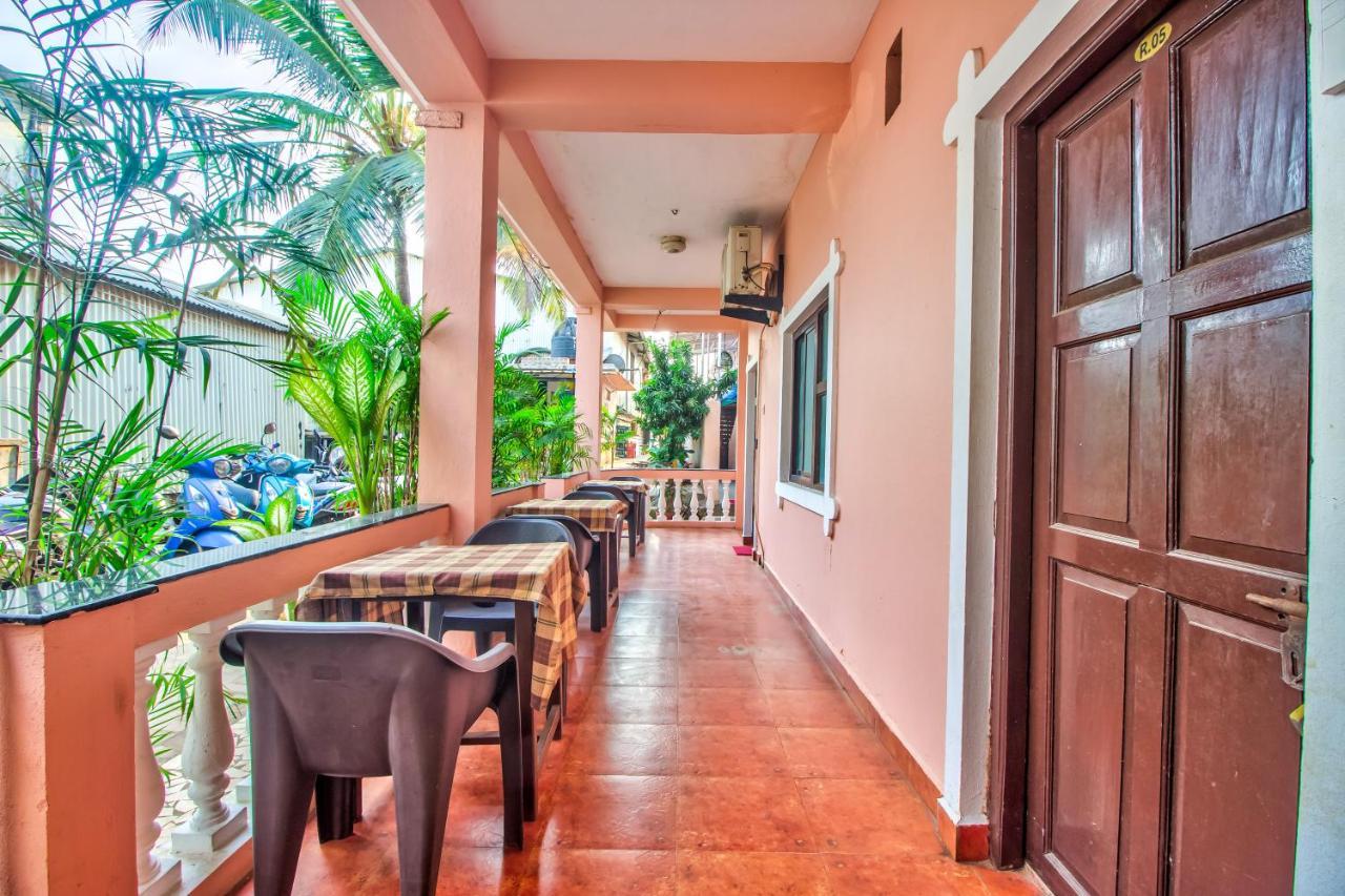 Stanleys Guest House Baga Exterior foto