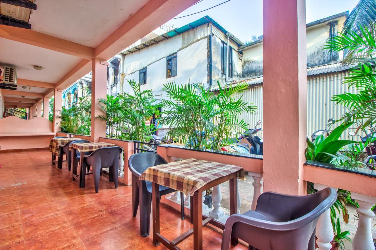 Stanleys Guest House Baga Exterior foto